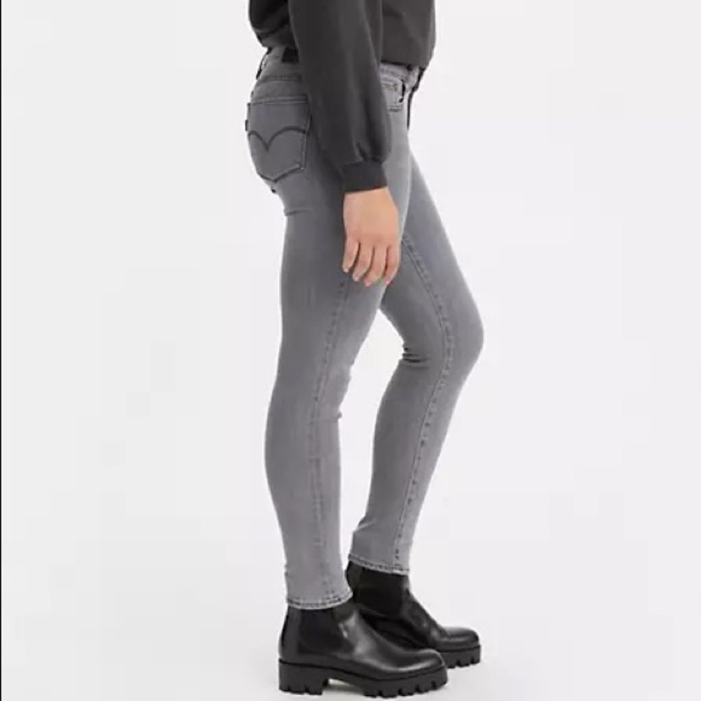 Levi’s 711 Skinny Jeans Like New
